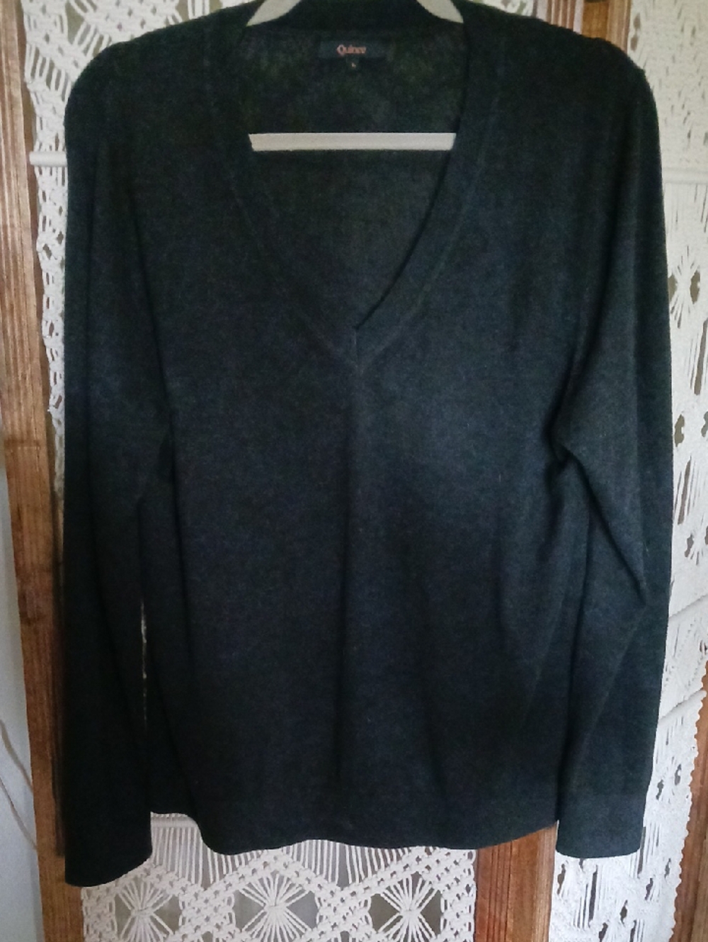 Quince Women's V-Neck Sweater - Charcoal Gray